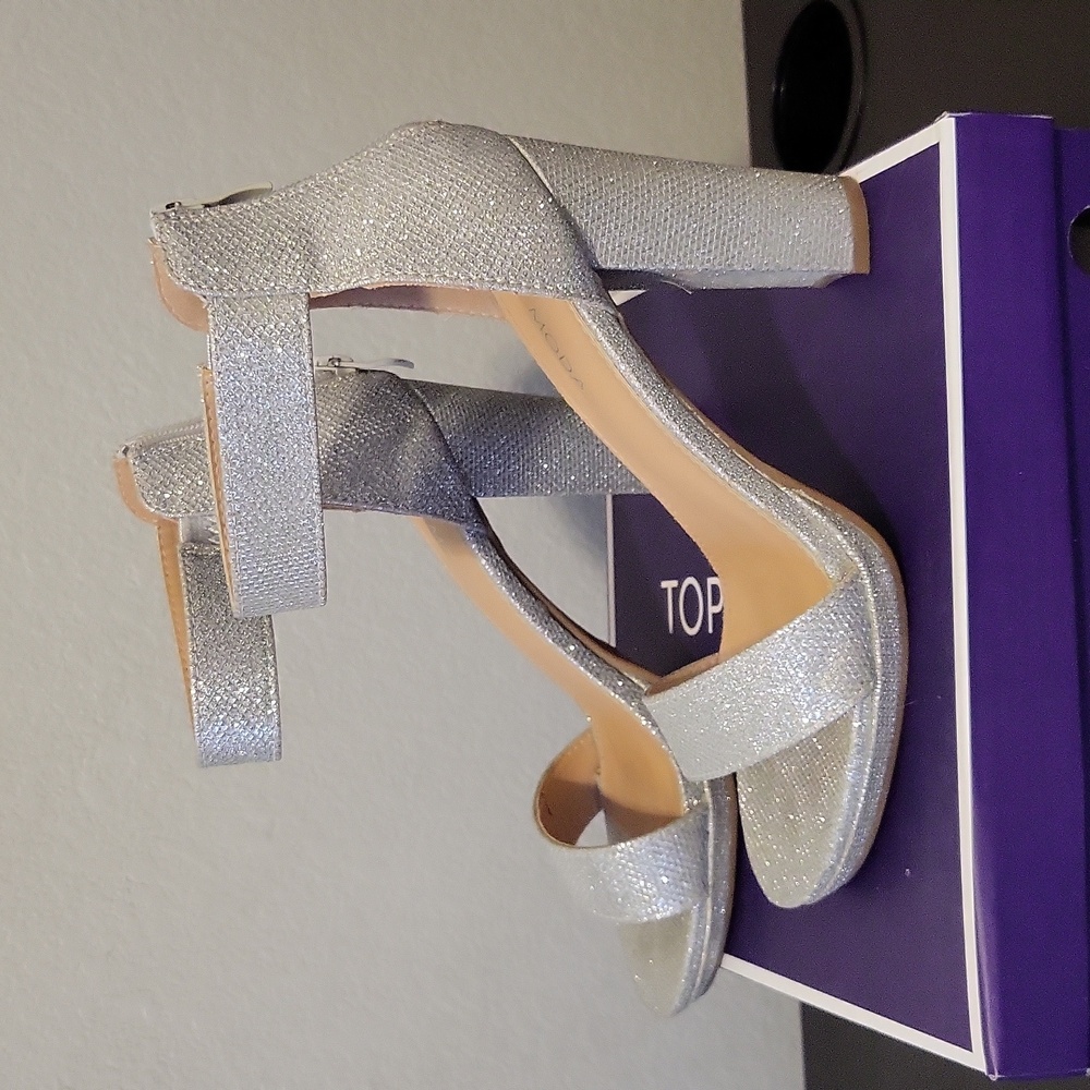 Silver Heels!!